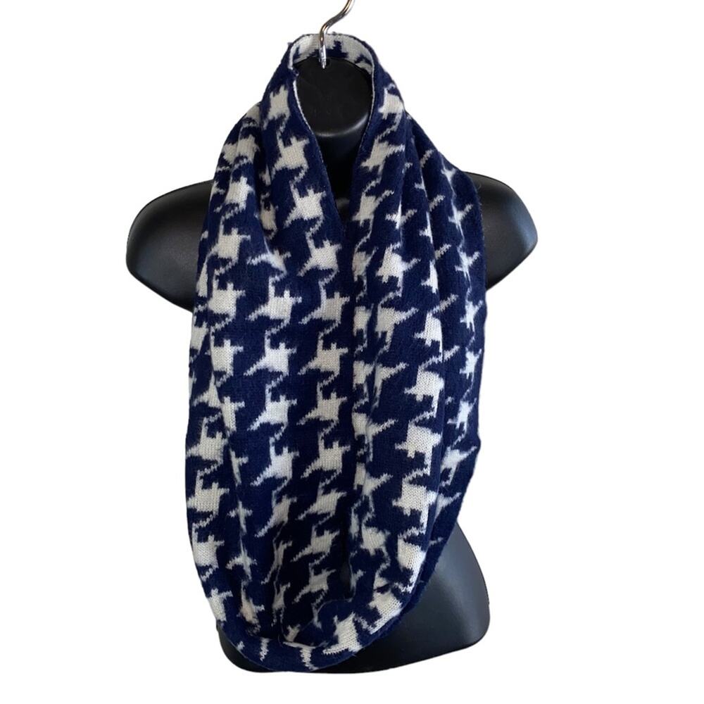 Houndstooth Infinity Scarf‎ Navy Blue White Cozy Knit Circle Scarf